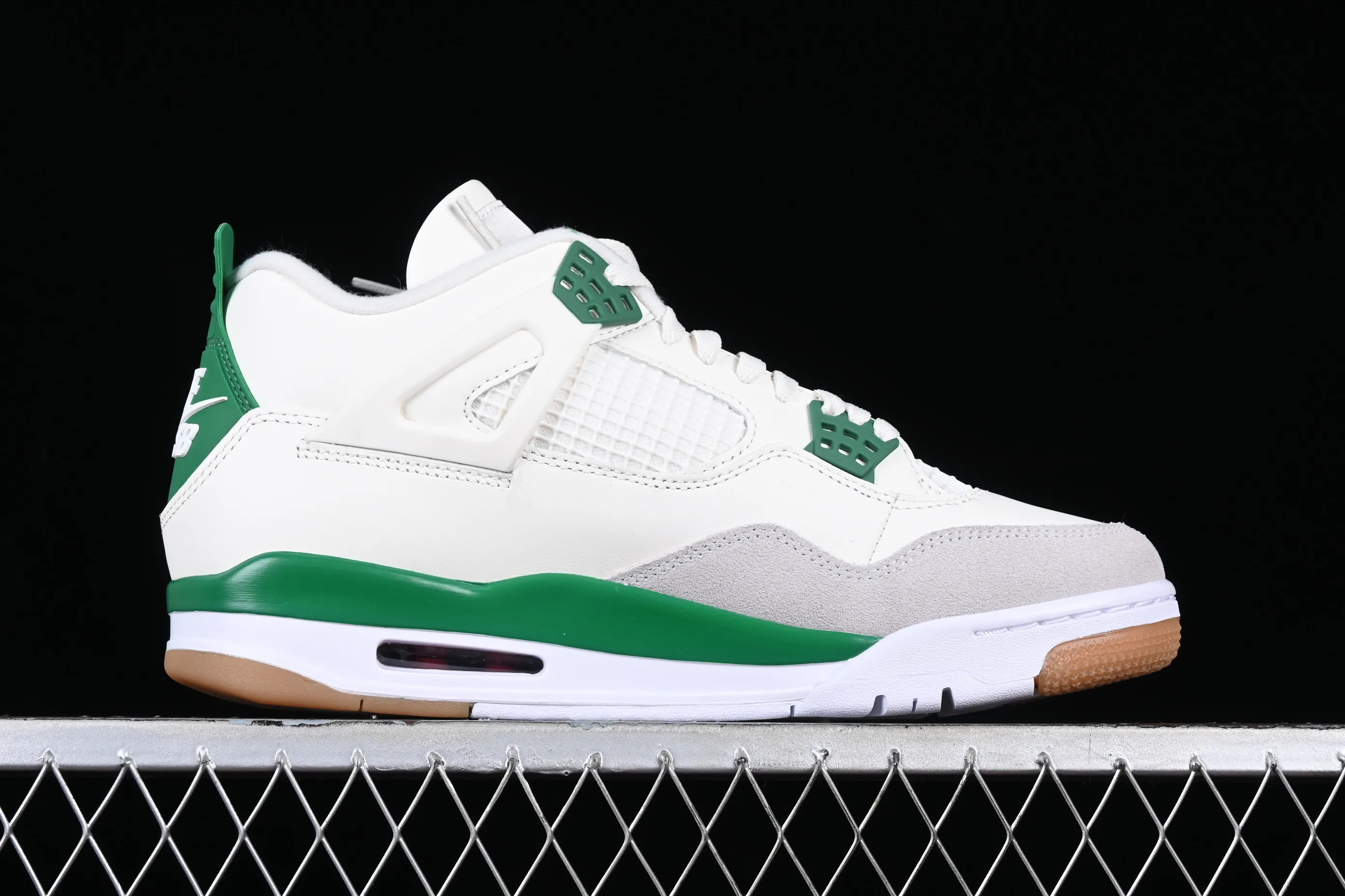 All categories Air Jordan Jordan series basketball shoes Air Jordan 4 LJR version Nk SB x Air Jordan 4 "Pine Green" AJ4 Joe 4 joint white green DR5415-103